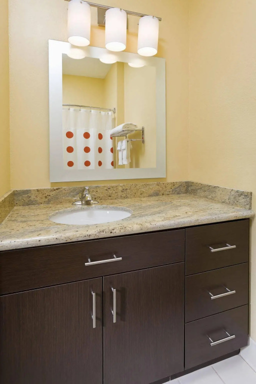 Candlewood Suites Bedford - Fort Worth by IHG