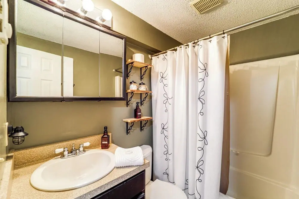 Hike, Sip & Stay Awhile! Sugar Mountain Getaway