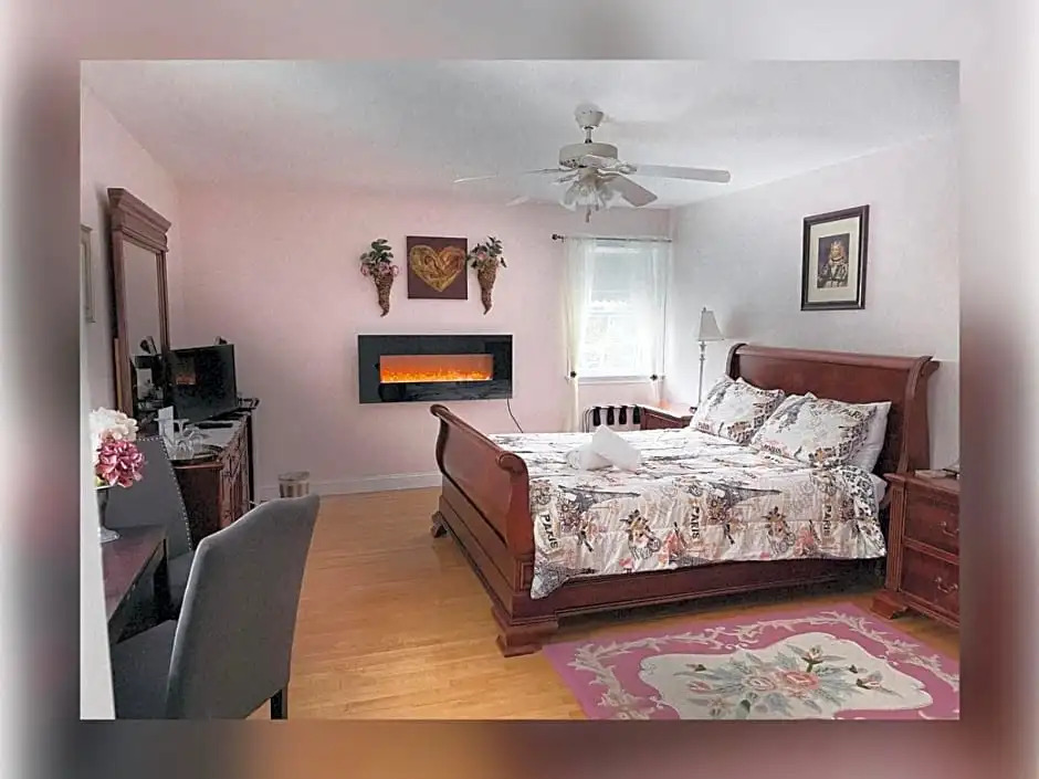 Country Charm B & B