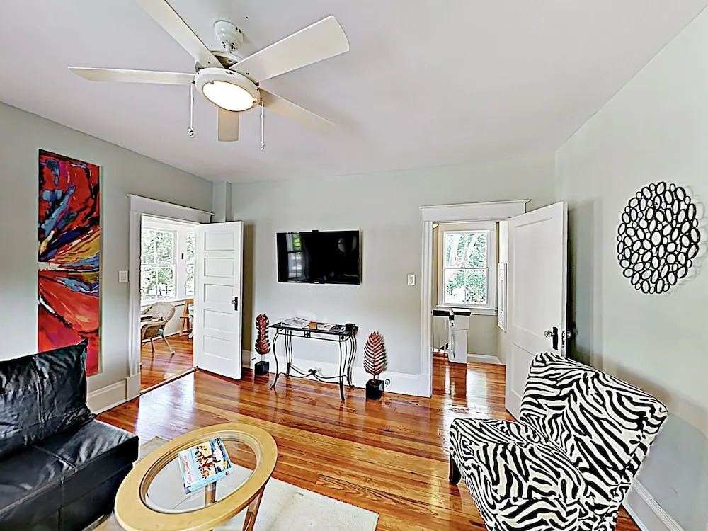 New Listing! Classic Charm In The City W/ Sunroom 4 Bedroom Duplex