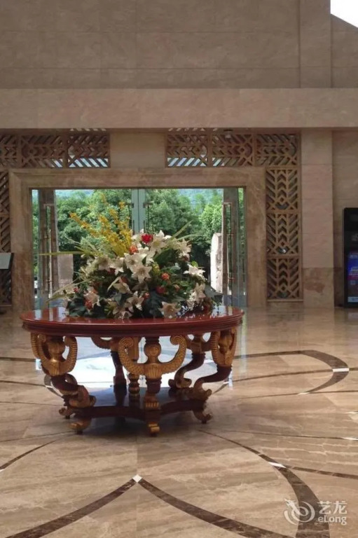 Yaan Dream Spa Hotel