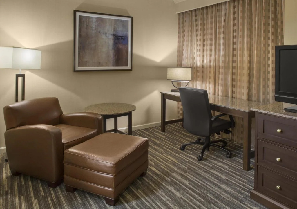 Sheraton Suites Akron Cuyahoga Falls