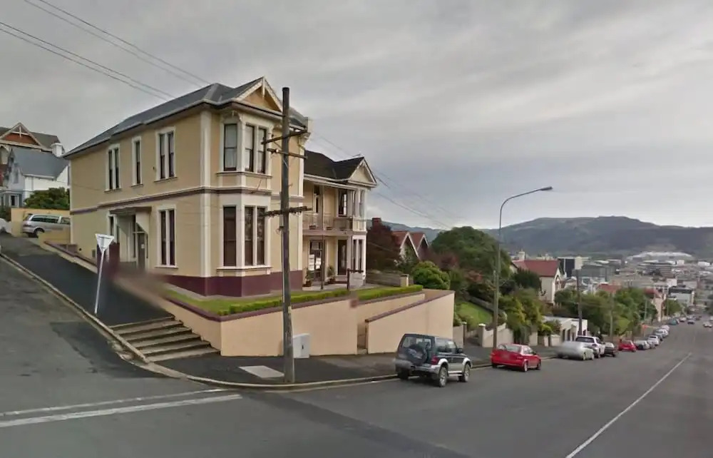 Dunedin Lodge