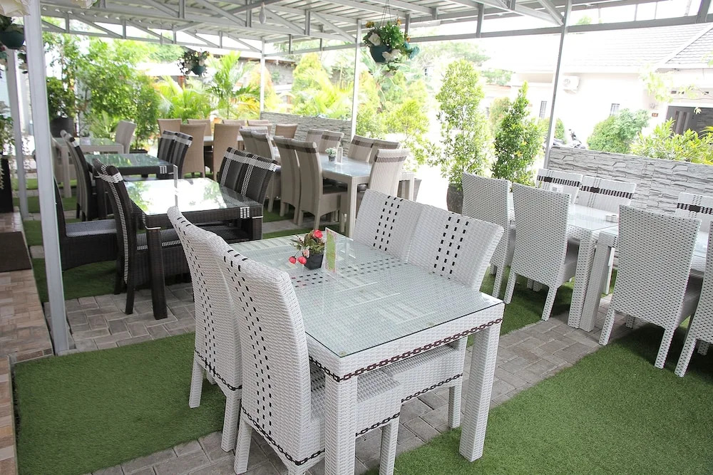 OYO 1265 Zamrud Hotel