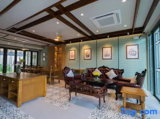 TUAN Hotel Bangkok near Wat Arun