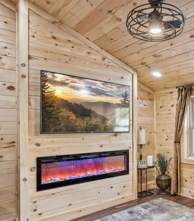 Stone Haven Cabin by Beyond Expectations With Hot Tub