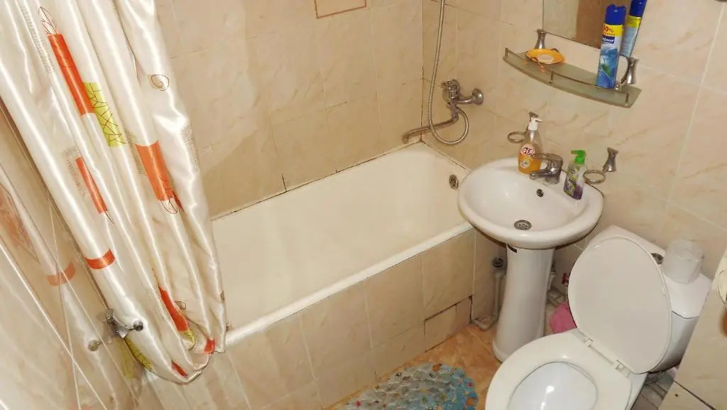 Apartments on Logvinenko 26a