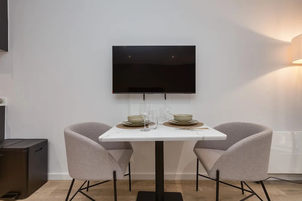 Spacious City Studio