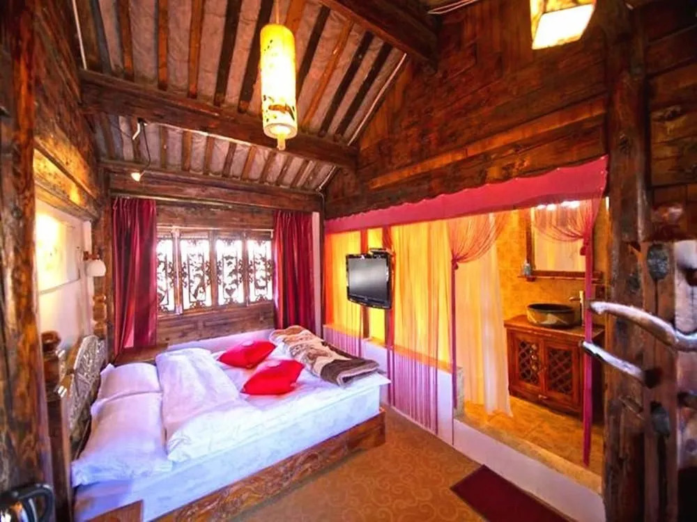 Lijiang Flavor Inn Shuhe Flagship Five Taste Life Courtyard