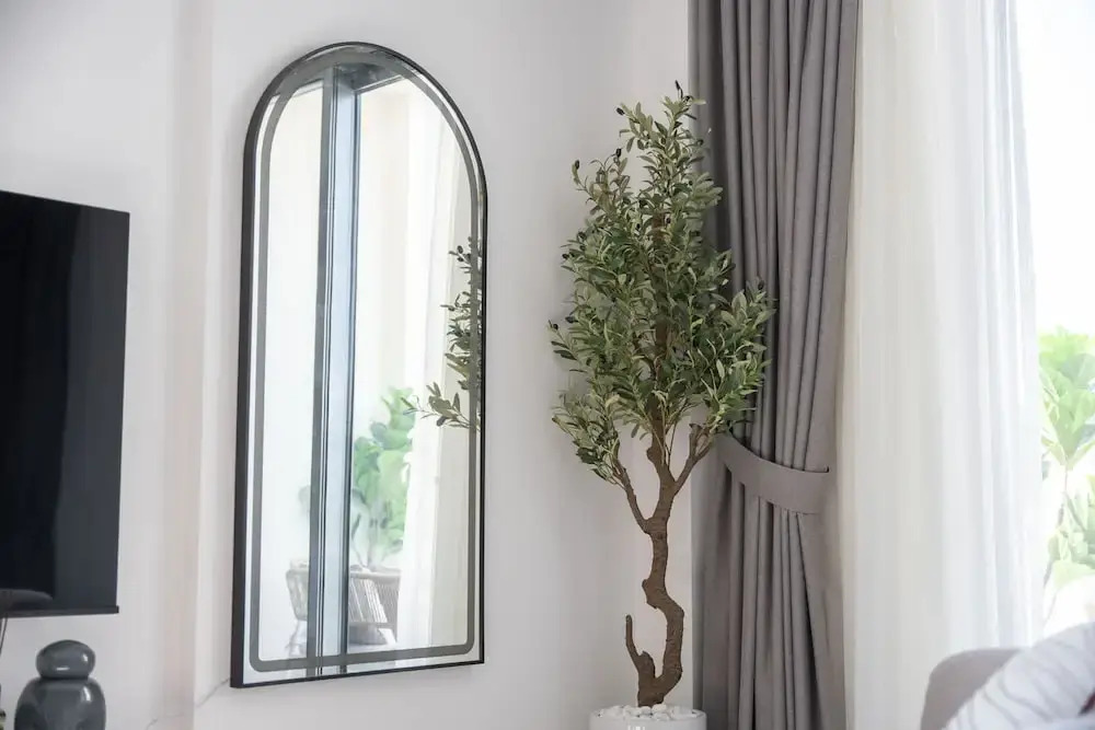Sleek Studio in Jumeirah Village Triangle