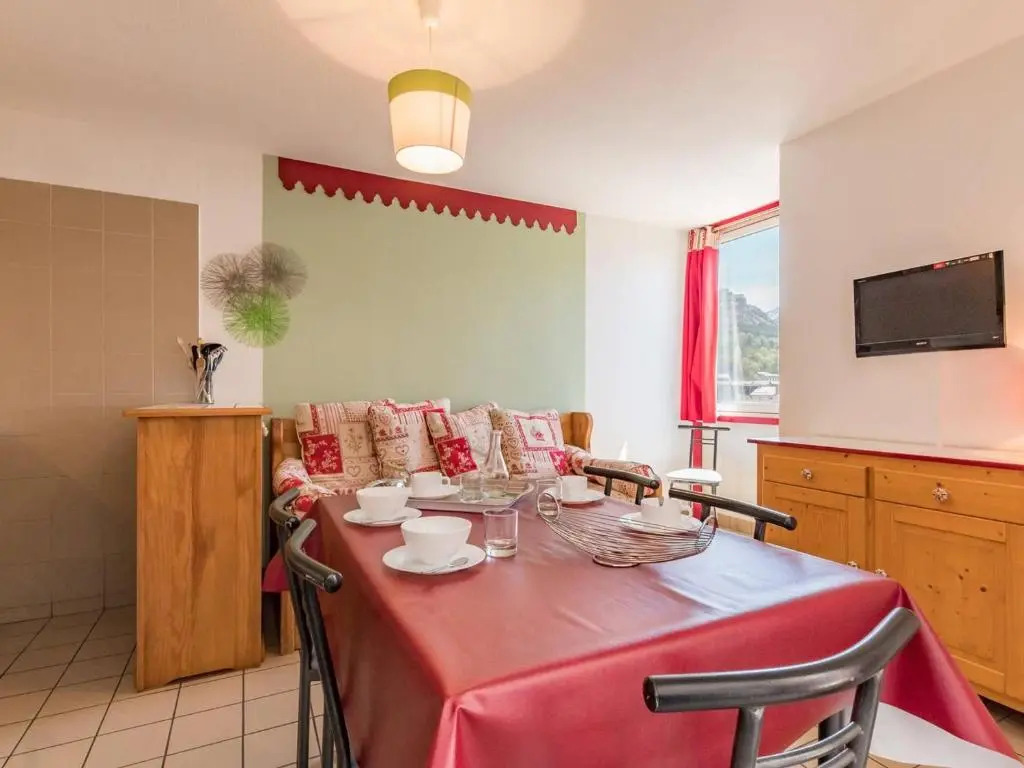 Appartement Briançon, 2 pièces, 6 personnes - FR-1-330C-13