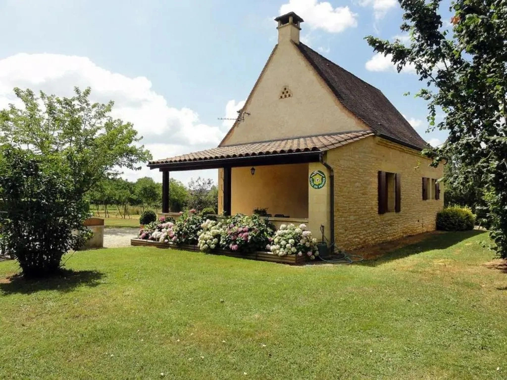 Gîte Salignac-Eyvigues, 3 pièces, 5 personnes - FR-1-616-5