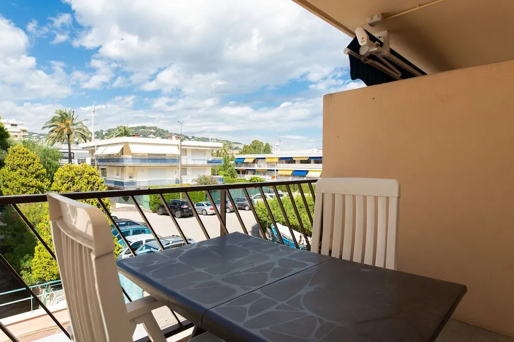 Vaneau Joli 2P avec terrasse palm beach