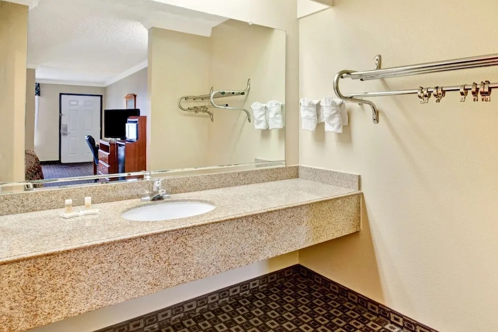 ASPEN GRAND HOTEL LaPorte
