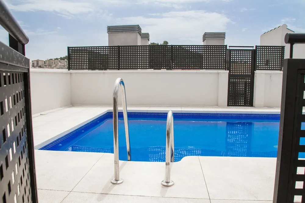 Beautiful one bedroom Refino