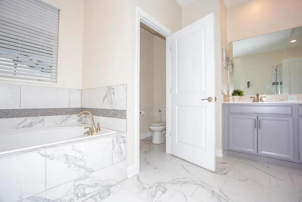 Stunning 8 Bd W/ Pool Close To Disney 2887
