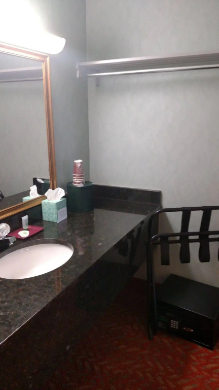 Downtown Inn