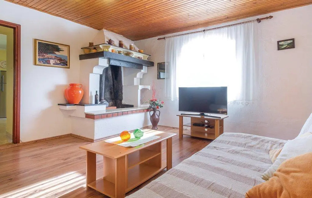 Apartment 722