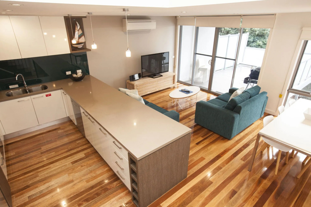 7 Falls Apartments