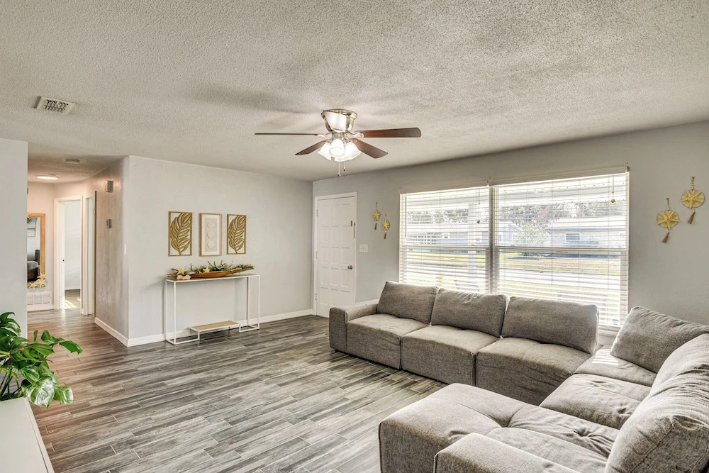 5 Mi to Ocean! Family-friendly Daytona Beach Home