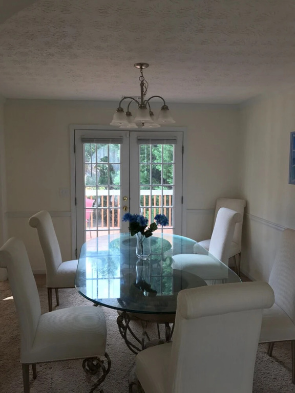 A Very Quiet and Clean Neighborhood if you are Seeking Piece and Quiet