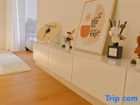Yunya Creative Suite Homestay (Chengdu Panda Base Store