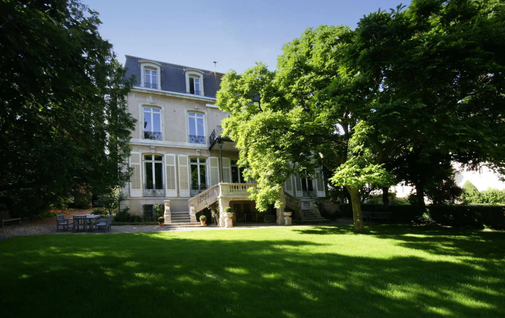 LHôtel Particulier - Appartements dHôtes