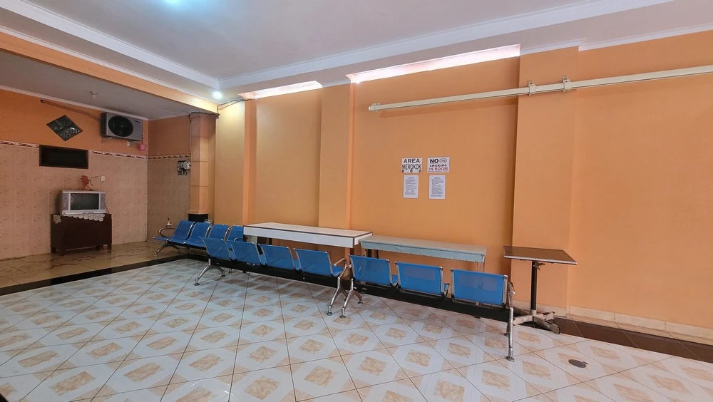 RedDoorz Syariah At Endrayanti Inn RSUD Yogyakarta