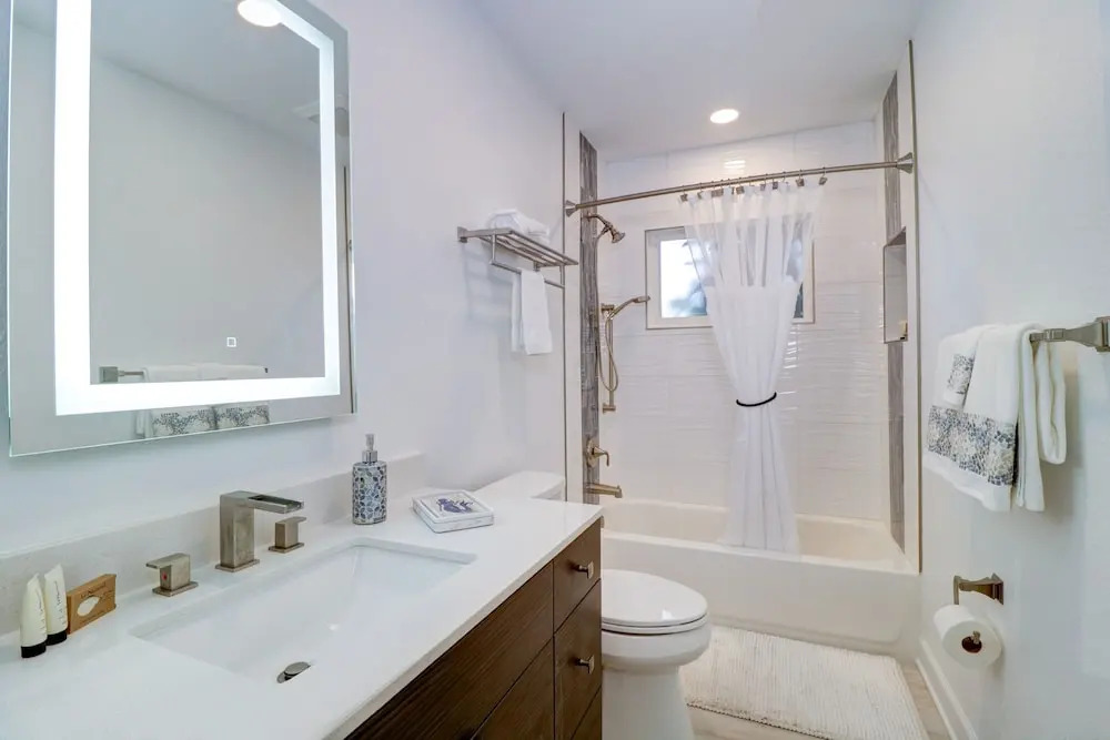 New Listing! Modern W/ Private Pool & Dock 3 Bedroom Home