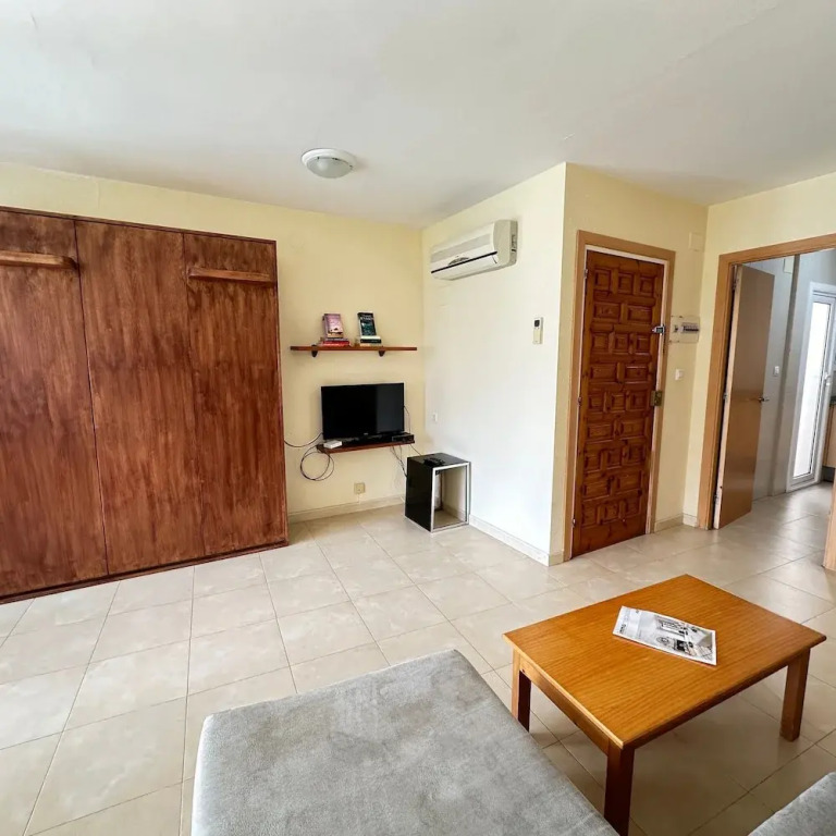 Voramar 3A in Roses With 1 Bedrooms and 1 Bathrooms
