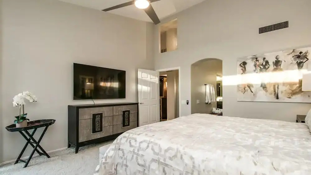 Luxury Scottsdale 5 Bdrm W/pool and Hot Tub!