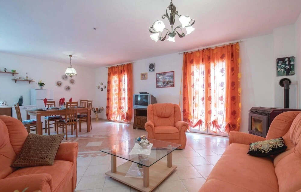 Cozy Home In Nedescina