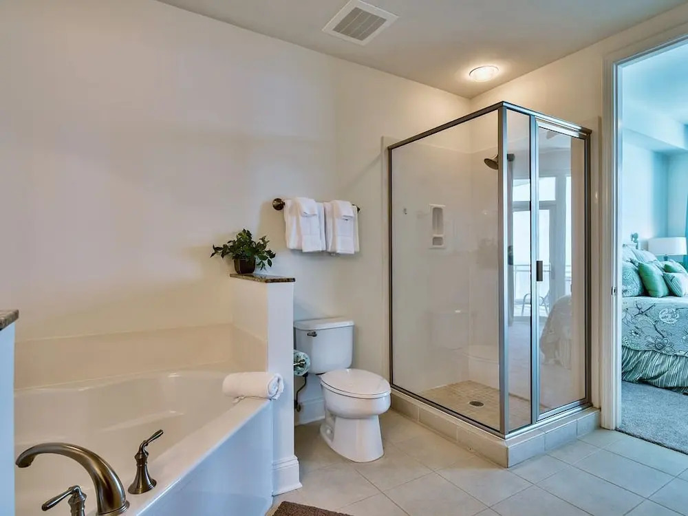 Immaculate Gulf-front Penthouse W/ Beach Access 3 Bedroom Condo