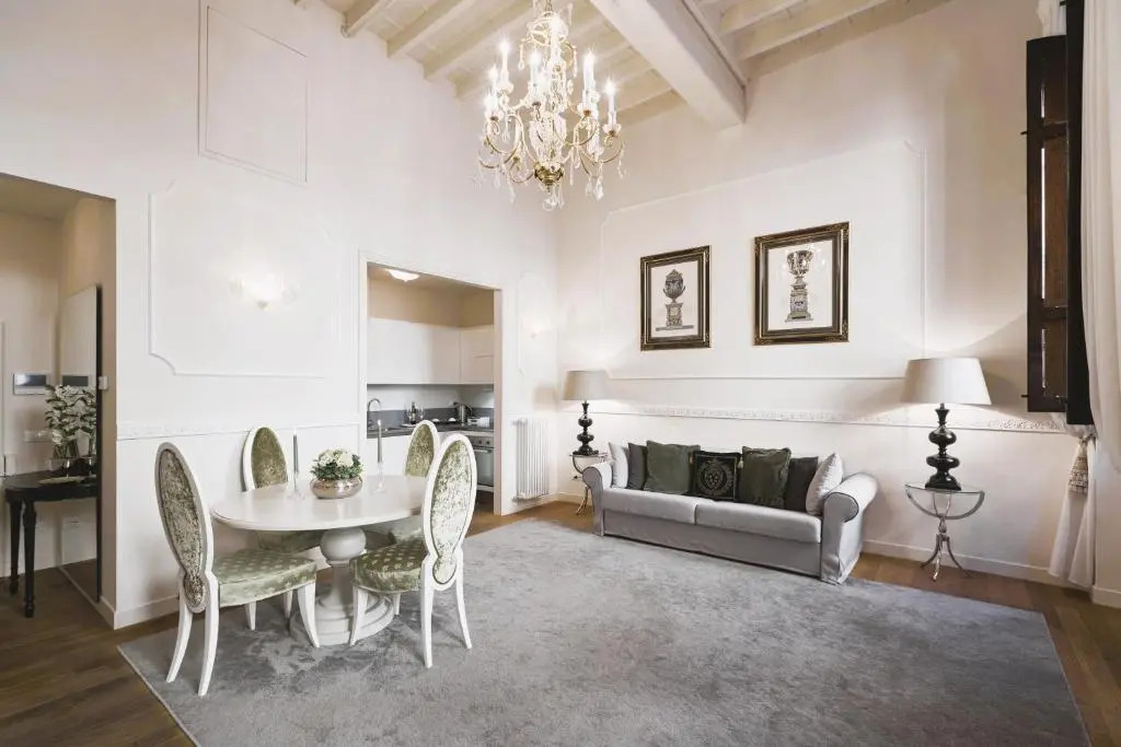 Luxury Apartment Rucellai