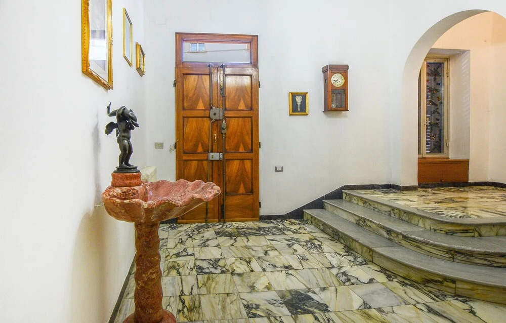3 Bedroom Pet Friendly Home In Piombino