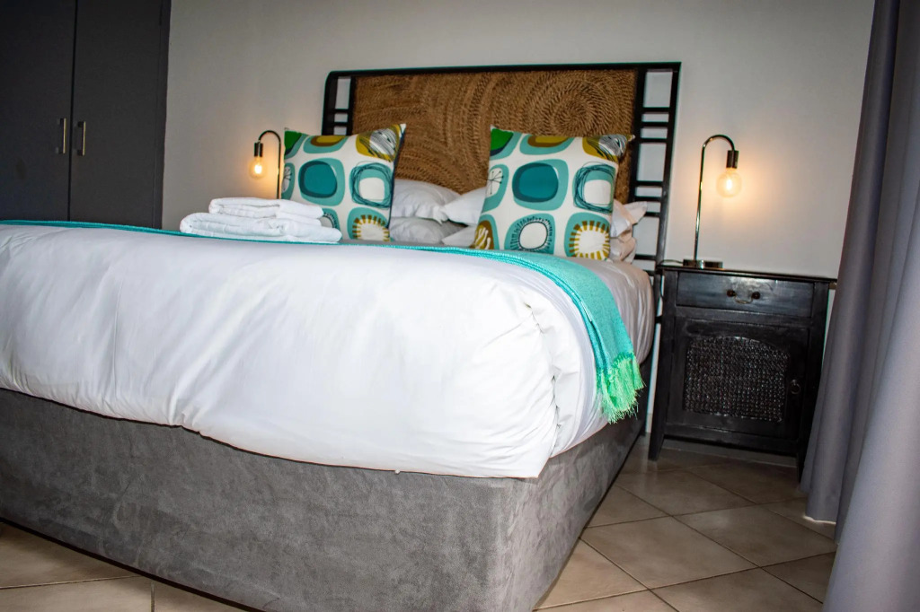 Orange Love Paradise Guest House