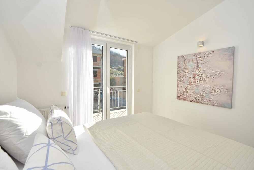 Nice Home in Podstrana With Wifi and 4 Bedrooms