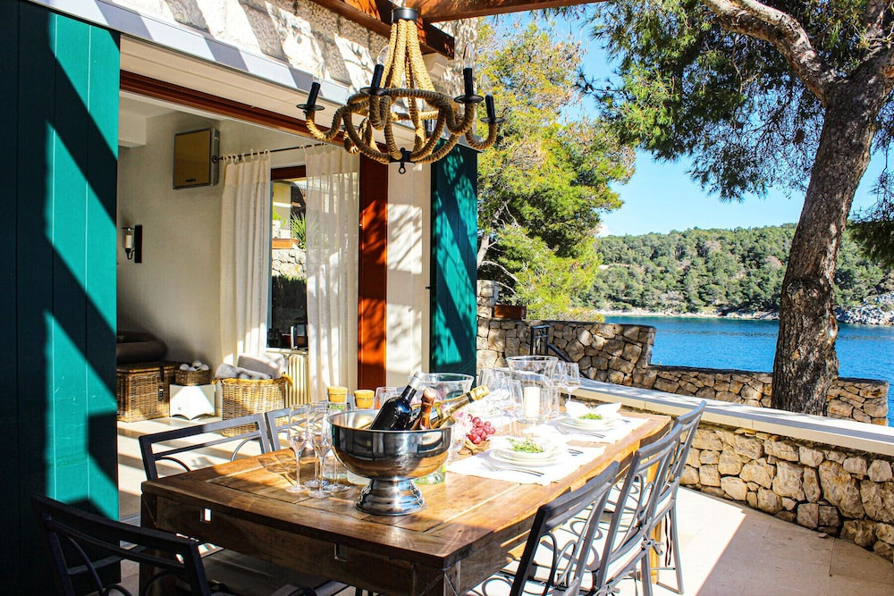 Seafront Villa Marella