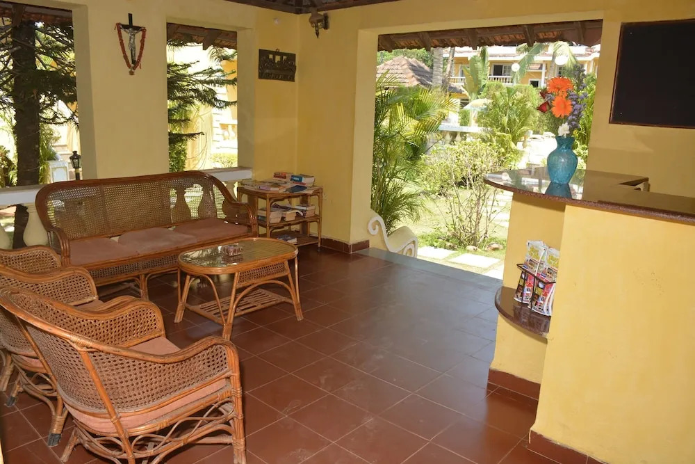 Holiday Beach Resort mrkt by SPLENOR