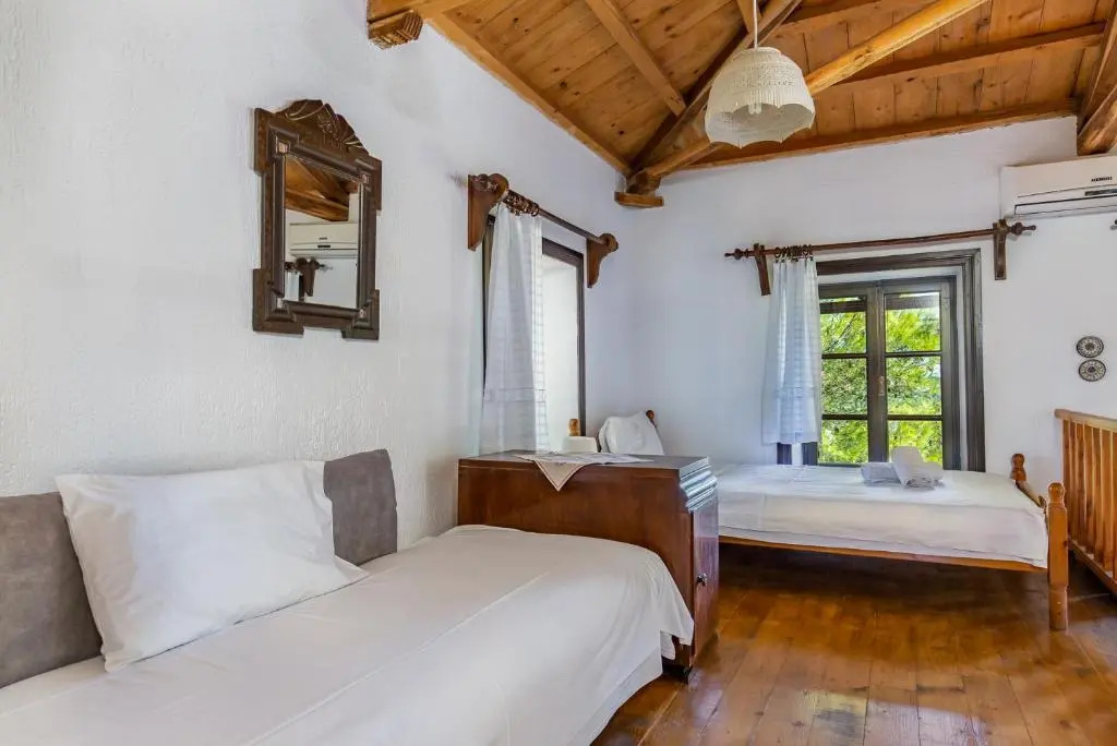 Elli Cottage