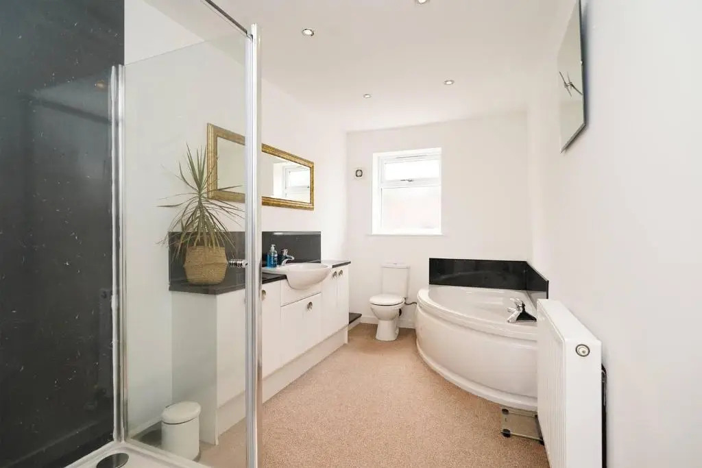 Five Acres house with hottub bbq pool table