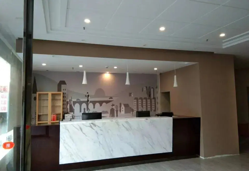 Lijia Express Hotel (Wuhan Jinghe Square Branch)