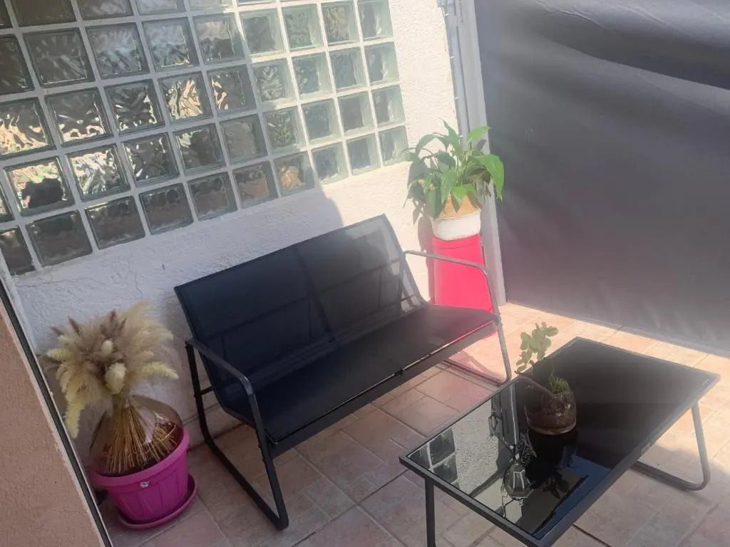 Petit appartement chez l’hôte avec piscine