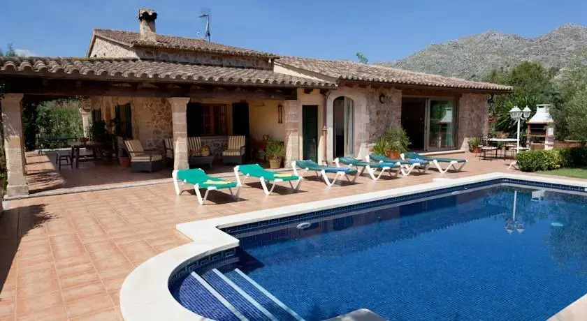 Villa Estades Petit