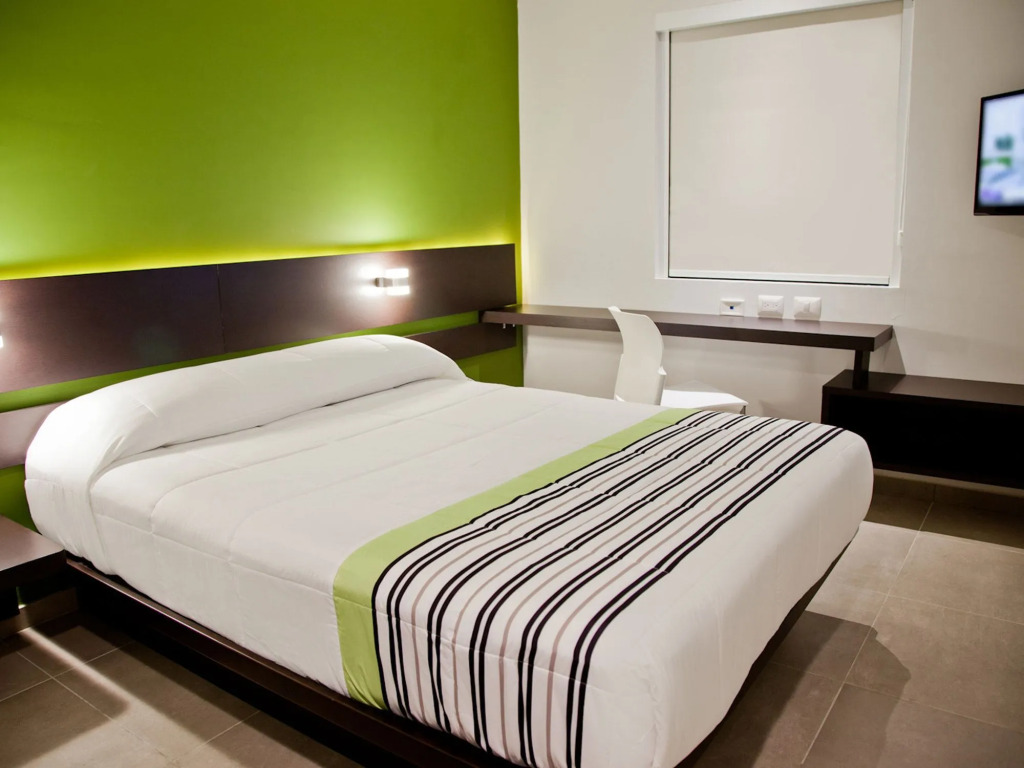 City Express Junior by Marriott Toluca Zona Industrial