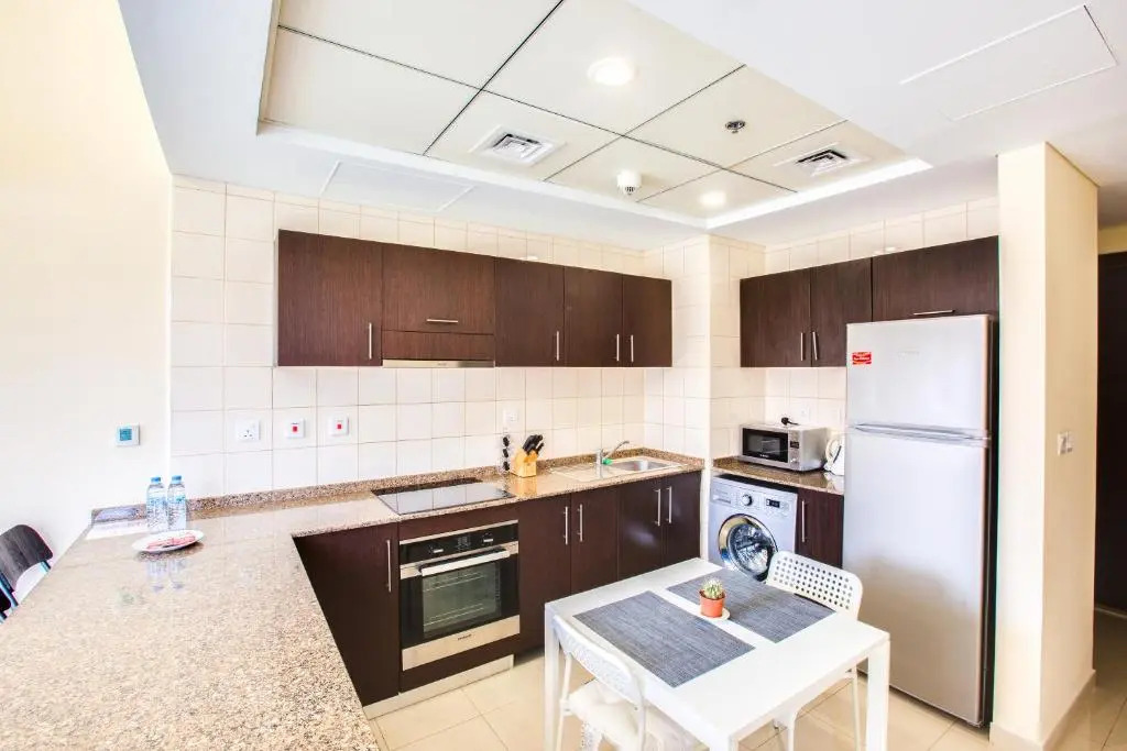 Amazing Marina Canal View 1BD in Bay Central
