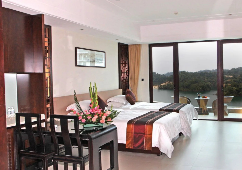 Mels Weldon Evergreen Lake Hotel Heyuan
