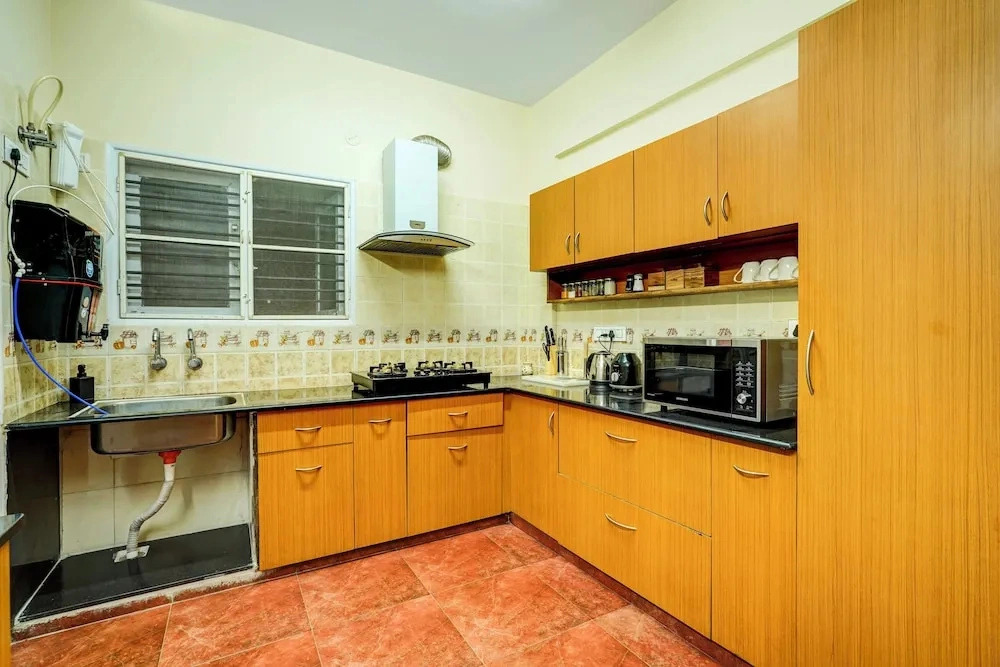 Alaya Stays Saffron Breeze Apartment