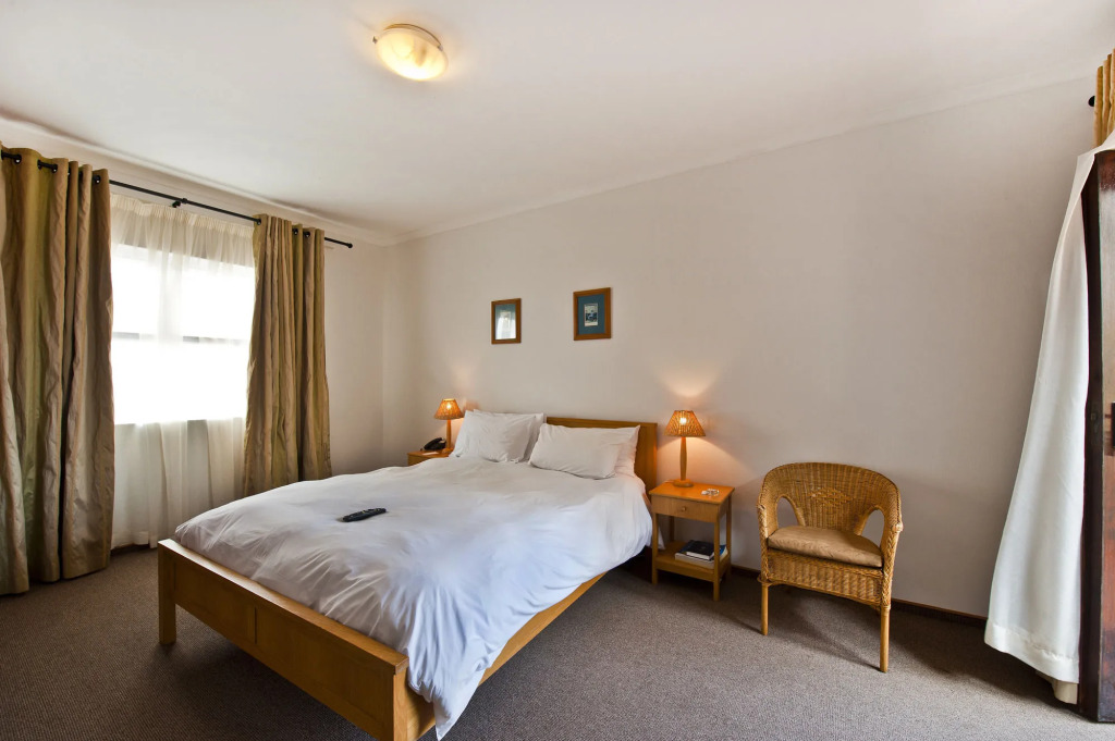 Long Beach Lodge