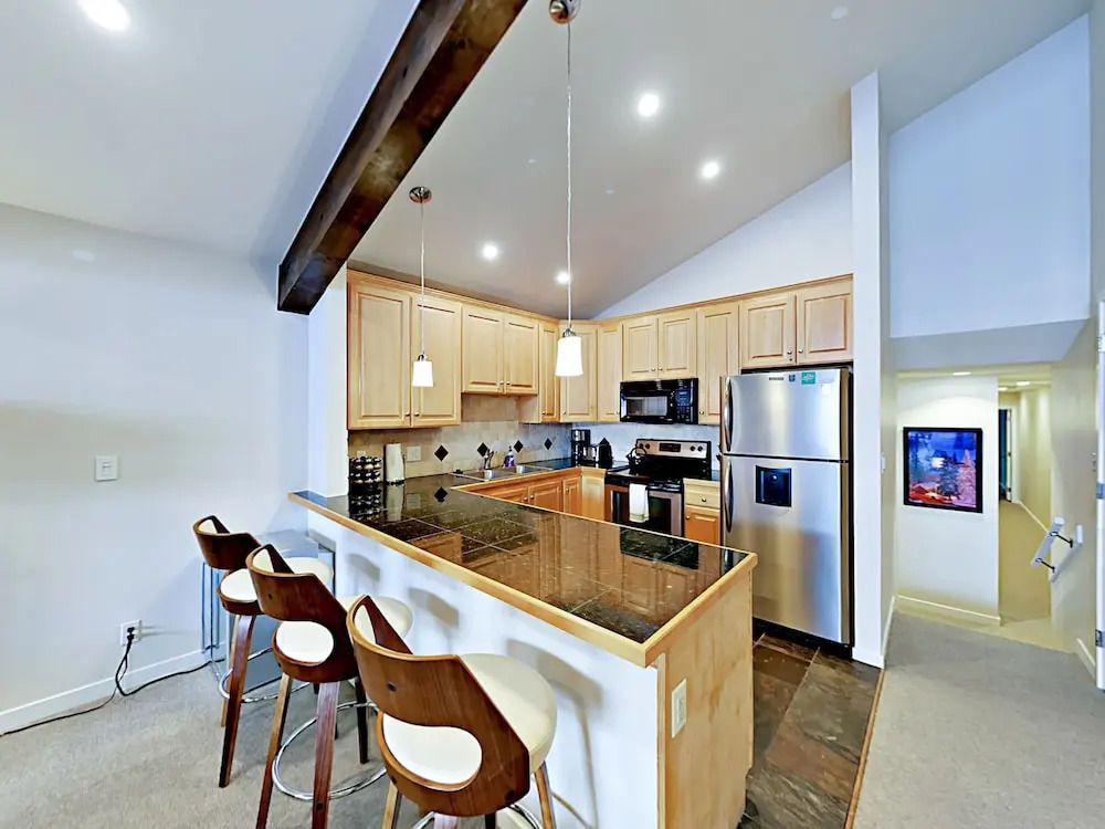 Vail Valley Condo #22 3 Bedrooms 3 Bathrooms Condo